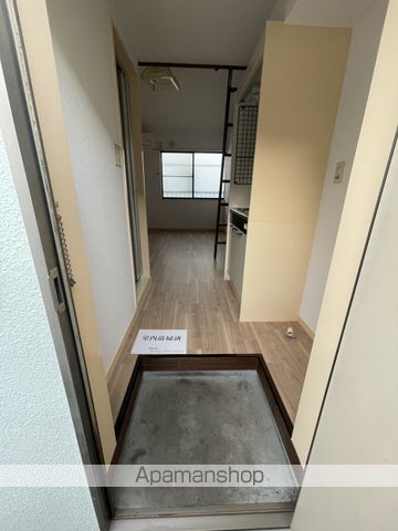 ＪＲ中央線 武蔵境駅 徒歩13分 2階建 築34年の玄関写真