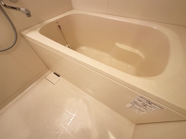 バス・シャワールーム　詳細は、RISUMO江坂本店までお問合せください♪