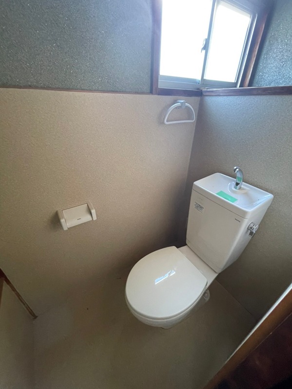 トイレ　別部屋参考