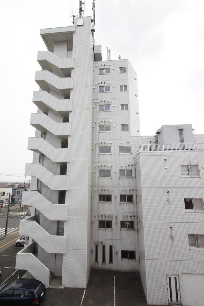 札幌市手稲区前田八条のマンションの建物外観