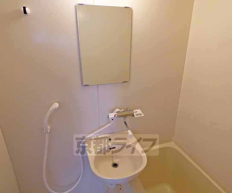 洗面設備　洗面台です。