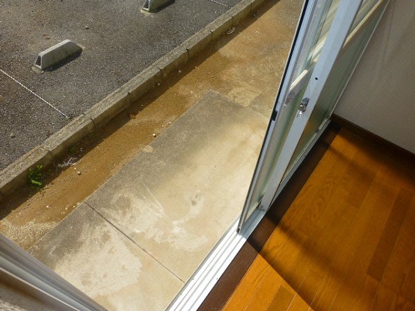 バルコニー　テラス