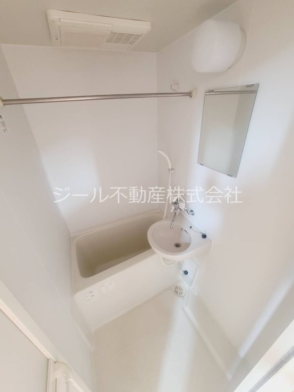 バス・シャワールーム　浴室