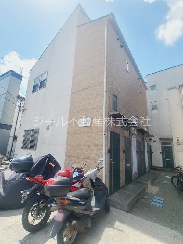 建物外観　築浅・オシャレな外観