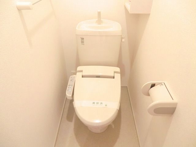 【サニー　エレガンスIのトイレ】