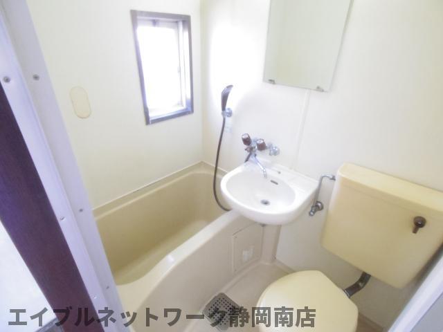 バス・シャワールーム　日々の暮らしに欠かせないお風呂です