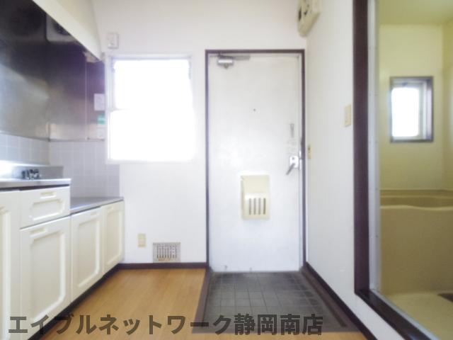 玄関　明るい玄関です