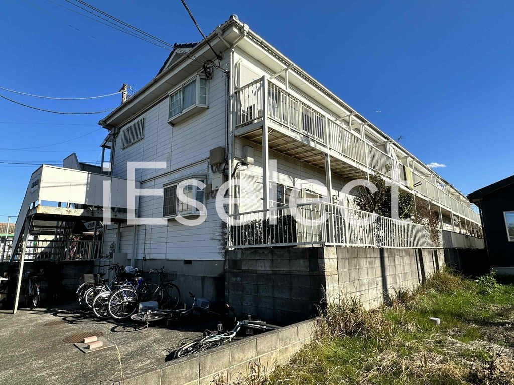 【岡野ハイツ栗山の建物外観】