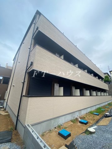 習志野市谷津のアパートの建物外観