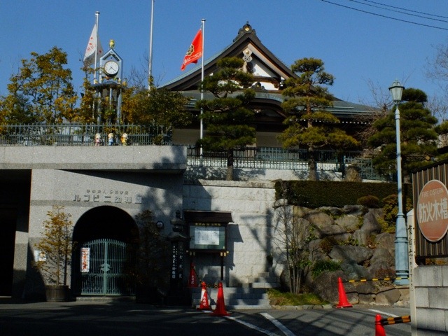 【八王子市小比企町のマンションの幼稚園・保育園】