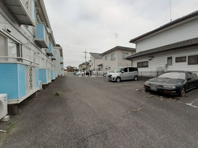 【カヨウドウハイツ　Iの駐車場】