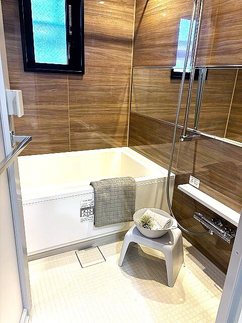 バス・シャワールーム