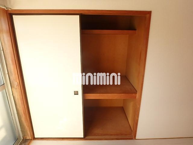 収納　荷物の片付けに嬉しい収納スペースです。