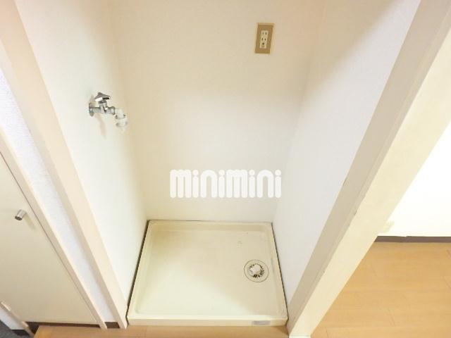 その他部屋・スペース　室内洗濯機置場ございます。