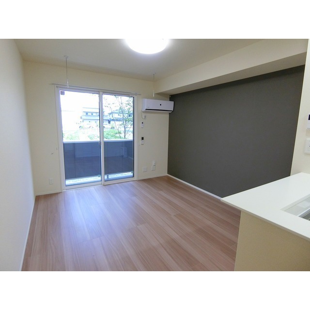 居室・リビング　※同間取のイメージ写真です。