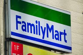 コンビニ　ファミリーマート岡大前店（コンビニ）まで1209m