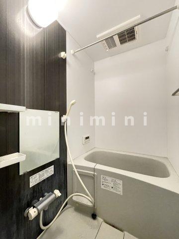 バス・シャワールーム　※写真は同シリーズ類似物件を含む為現況優先とさせて頂きます