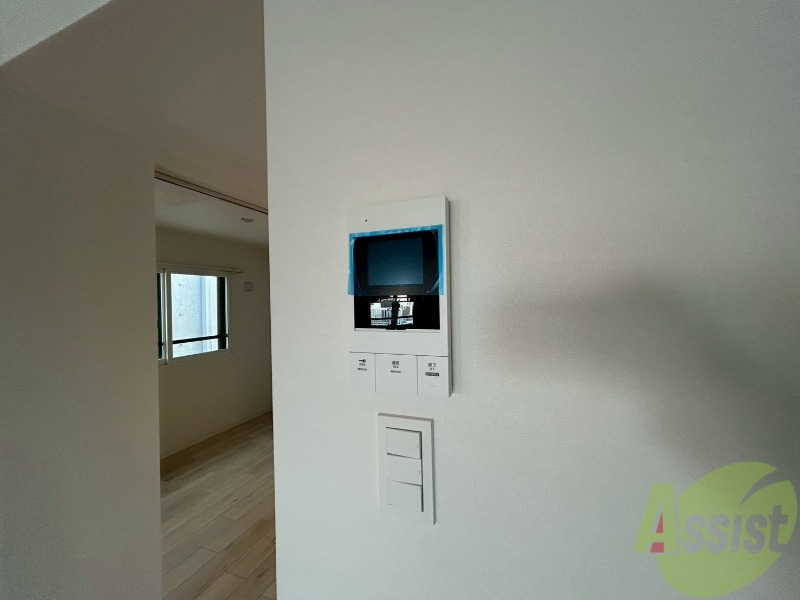 セキュリティ　ＴＶモニター付インターホンです。来客者の顔が見えるので安心！