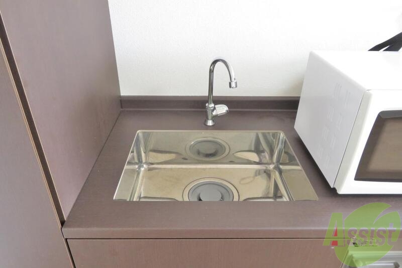 キッチン　ガスコンロは付いてませんが、流しは小さめです。