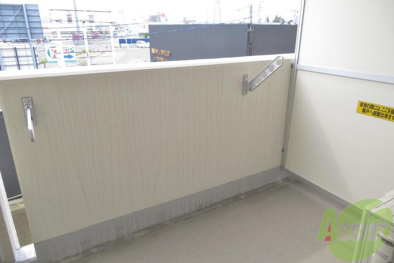 バルコニー　ベランダもあります。晴れた日は外干しもＯＫです