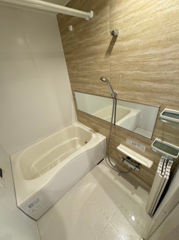 バス・シャワールーム　★追焚・暖房乾燥機付きバス★