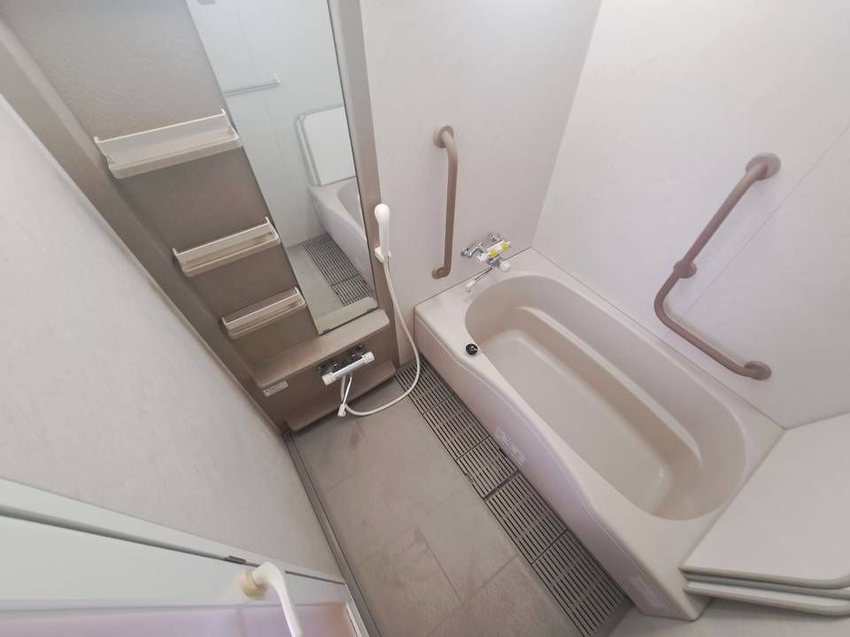 バス・シャワールーム　浴室