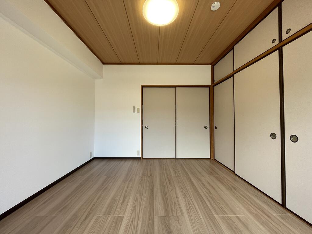 居室・リビング　ローザス・フジ　上野駅　台東区松が谷　賃貸マンション