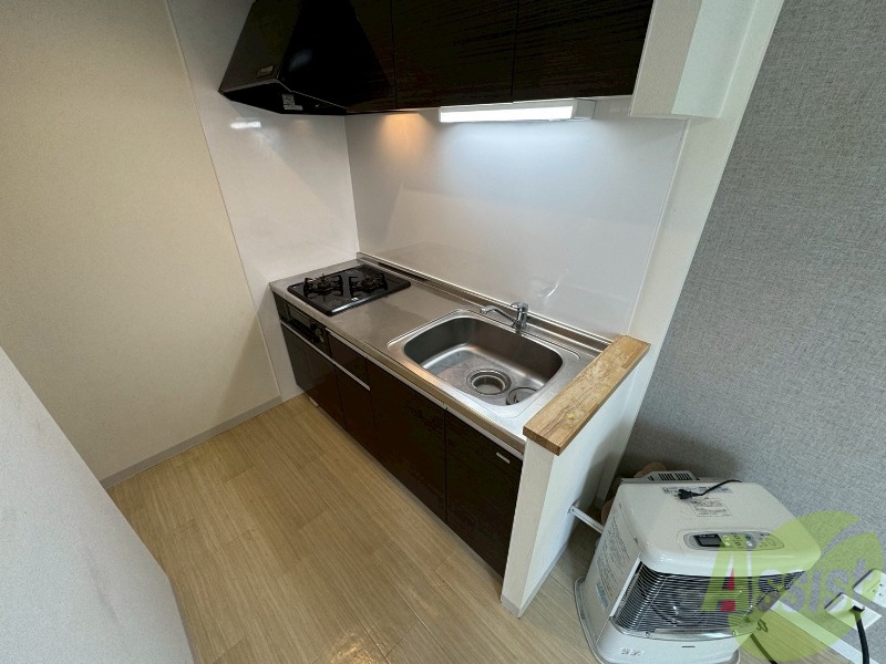 キッチン　ガスコンロが設置されているので購入の必要もありません。