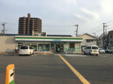 コンビニ　ファミリーマート背戸口一丁目店（コンビニ）まで371m