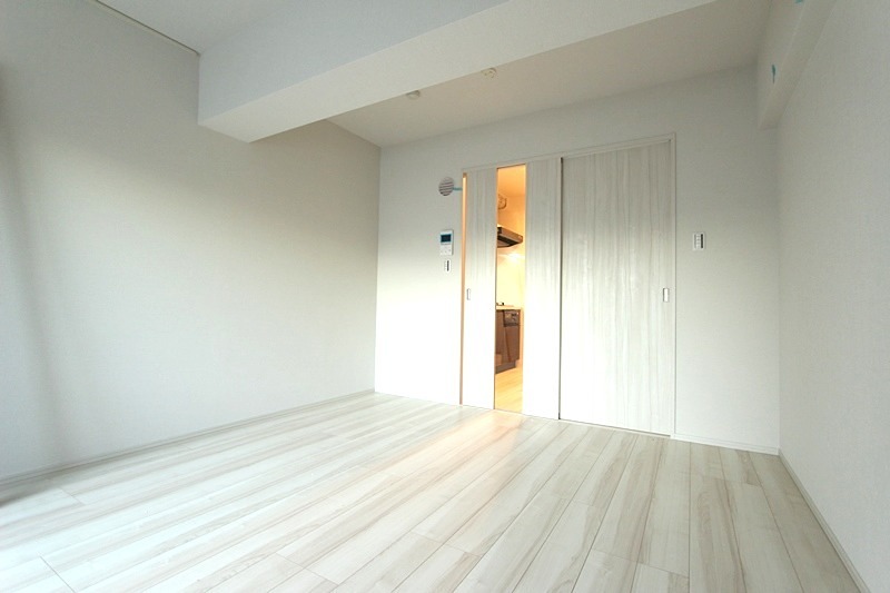 その他部屋・スペース　約8.6帖の洋室！