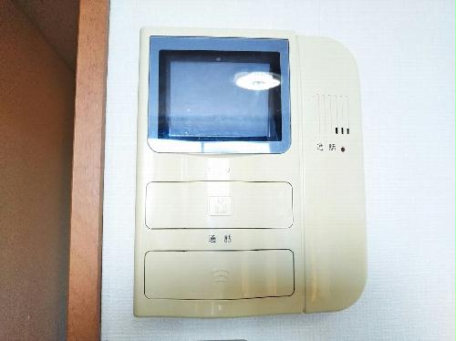 セキュリティ　モニター付きインターフォンで安心。