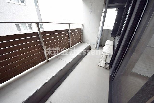 バルコニー　弊社ではオンライン対応・現地対応可能です♪