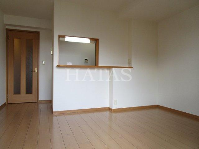 居室・リビング　同物件別部屋です。