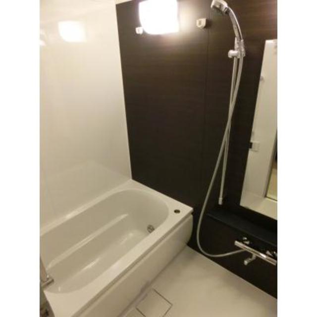 バス・シャワールーム　※写真は同タイプ住戸です。