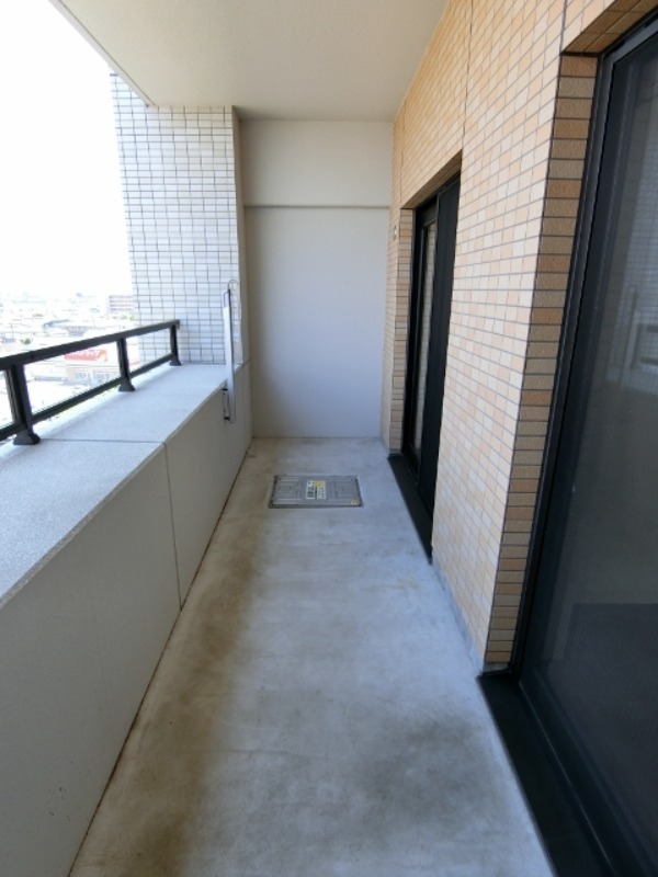 バルコニー　図面と現状に相違がある場合には現状を優先