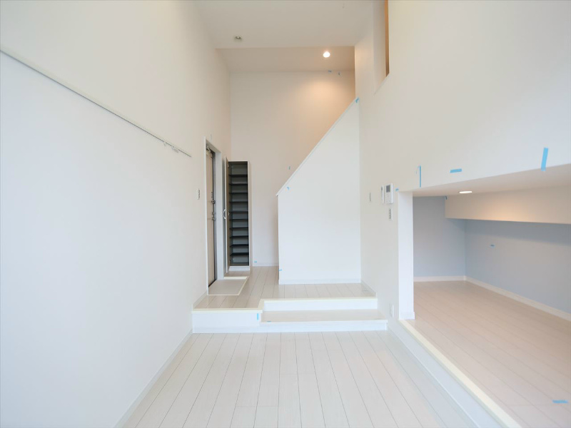 居室・リビング　洋室5.4帖　アンダーロフト5帖（収納でも部屋でも使えます）
