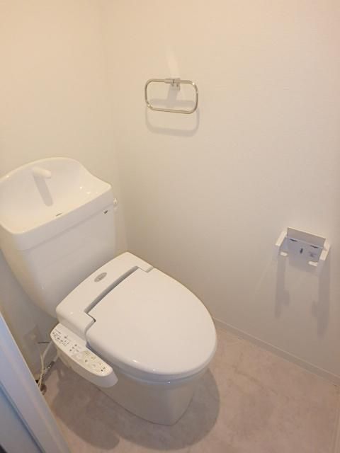 トイレ　お部屋探しは株式会社　タウンハウジング　までお気軽にお問合…