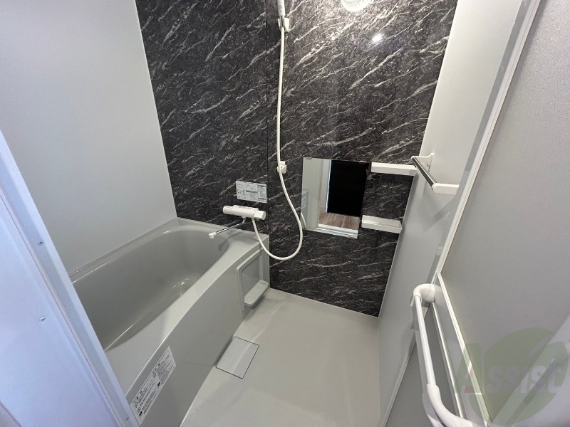 バス・シャワールーム　お風呂になります。一日の疲れを癒してくださいね。