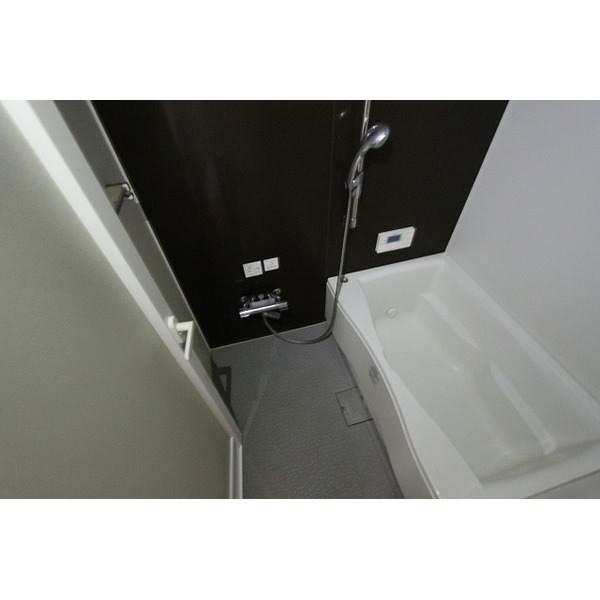 バス・シャワールーム　※別室同じ間取りの写真。現況を優先します。