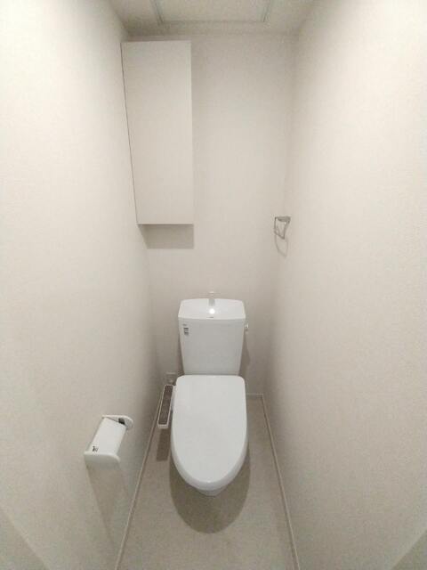 トイレ　建築中の写真となります。