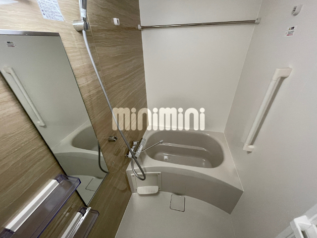 バス・シャワールーム　※別のお部屋の写真になります。