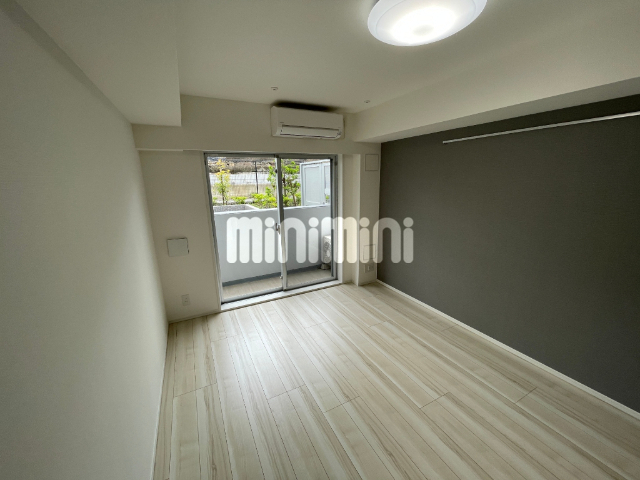 居室・リビング　※別のお部屋の写真になります。