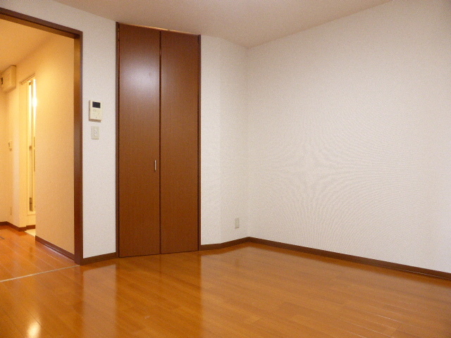 居室・リビング　※写真は他号室です