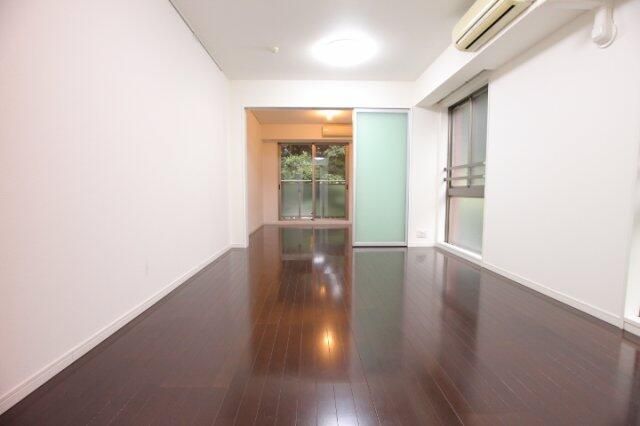 居室・リビング　参考写真です