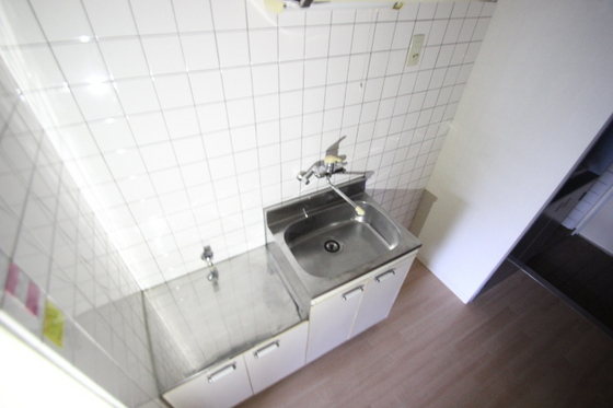キッチン　※他部屋の写真です。現況優先
