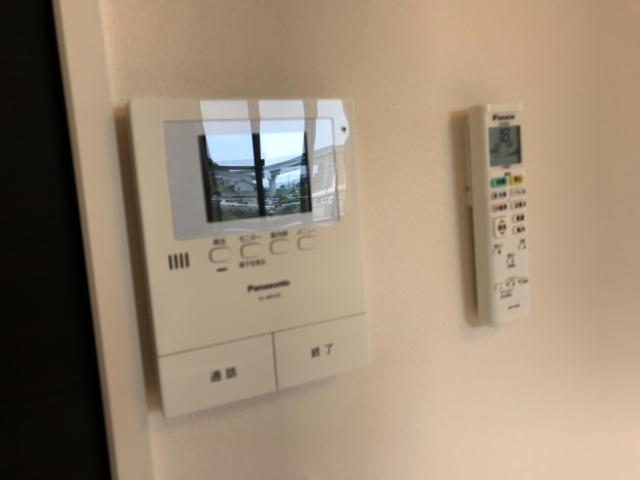 セキュリティ　カメラ付インターホン（イメージ）