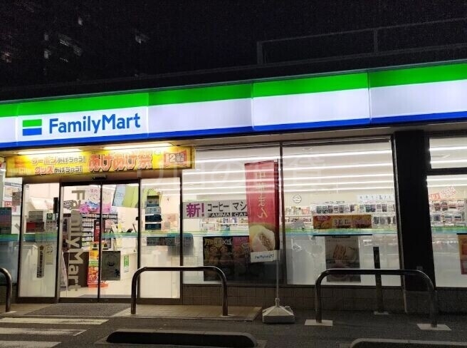 コンビニ　ファミリーマート川崎旭町一丁目店（コンビニ）まで57m