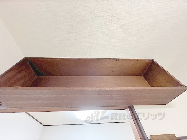 収納　キッチン上