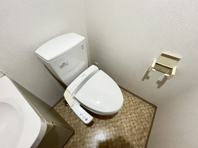 トイレ　落ち着いたトイレです