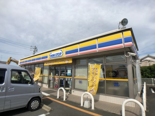 コンビニ　ミニストップ（コンビニ）まで150m